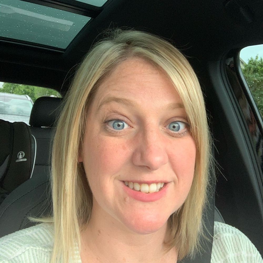 Meet your Posher, Danielle